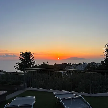 La Minucciola Capri