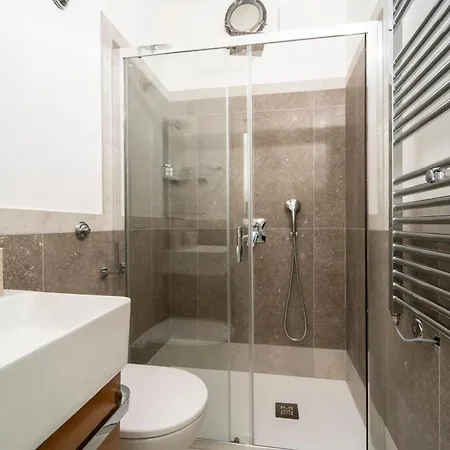 Oda ve Kahvaltı La Minucciola Capri