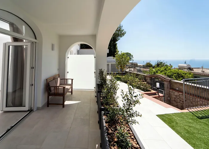 La Minucciola Capri B&B 아나카프리